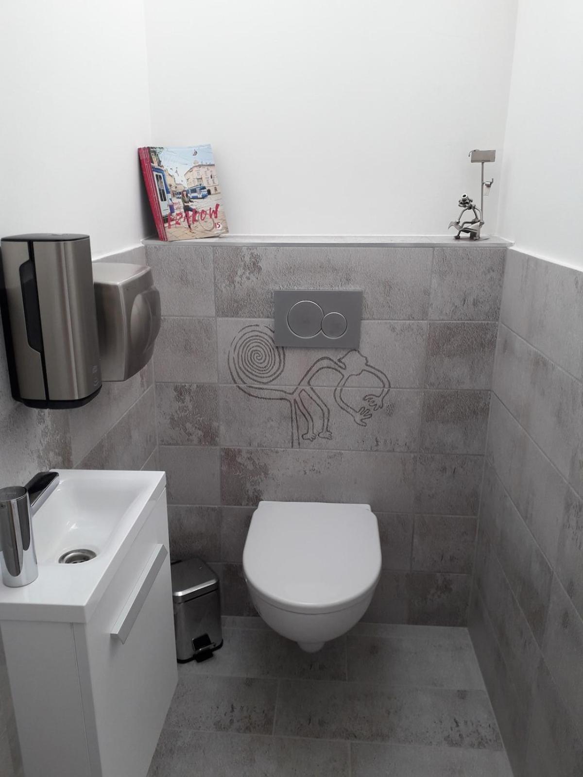 8X8 Tetoter Apartman Szeged Luaran gambar