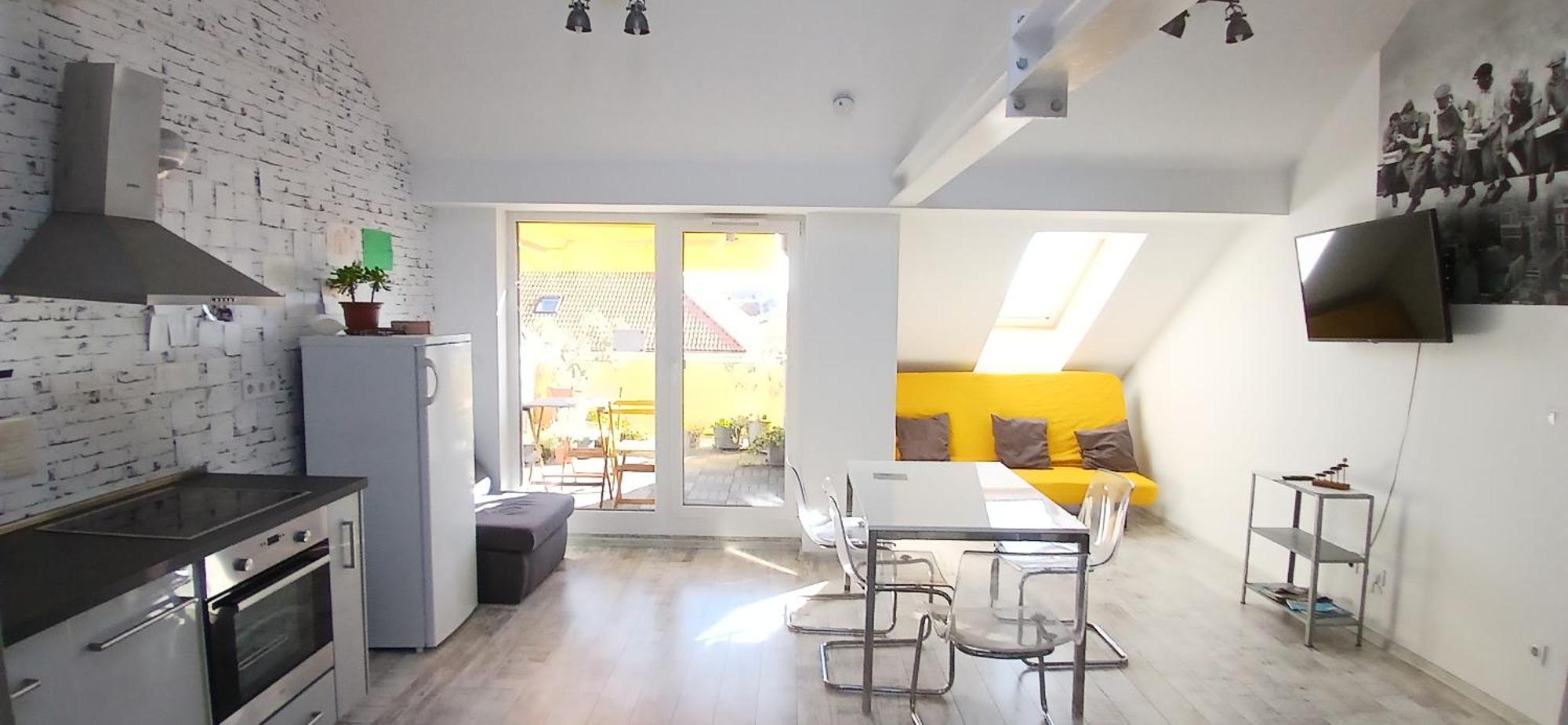 8X8 Tetoter Apartman Szeged Luaran gambar